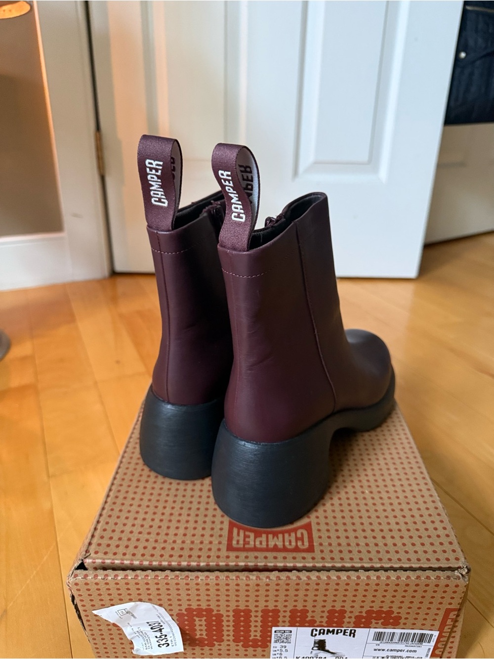 NWT Camper Thelma II Burgundy Leather Platform Ankle Boots - Picture 2 of 10